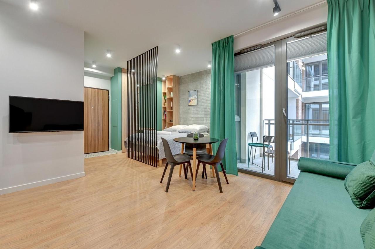 Grand Apartments - Garden Gates Studio กดัญสก์ ภายนอก รูปภาพ