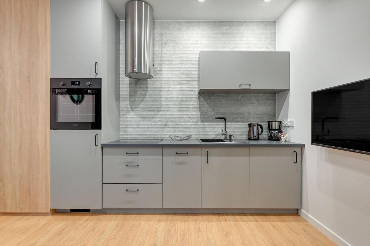 Grand Apartments - Garden Gates Studio กดัญสก์ ภายนอก รูปภาพ