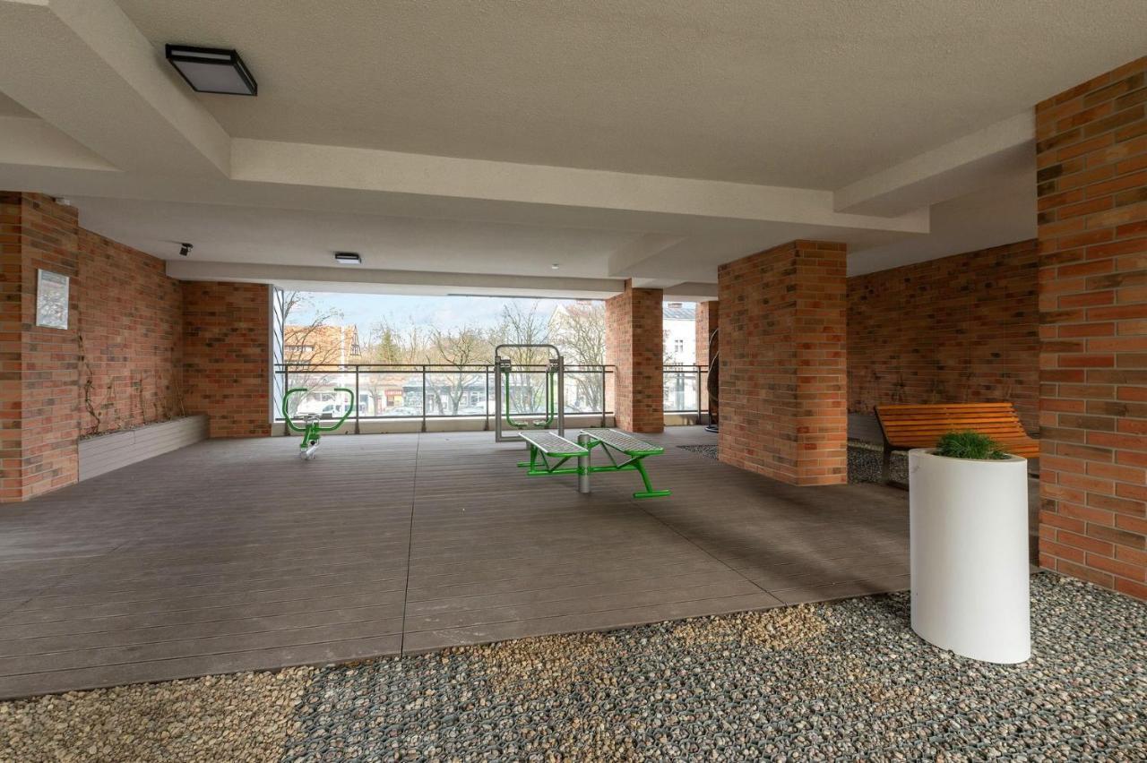 Grand Apartments - Garden Gates Studio กดัญสก์ ภายนอก รูปภาพ